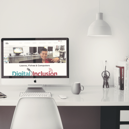 imac-5k-retina-office-mockup-with-items.png.webp